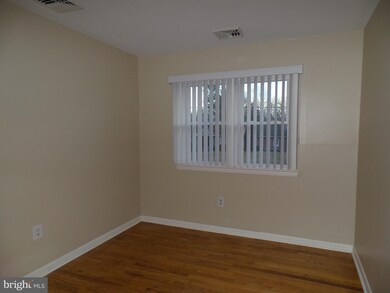 101 E Linden St, Clayton, NJ 08312 - photo 7