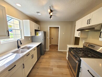 72 W Sellers St, Jasper, GA 30143 - photo 6