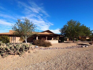 5042 W Whispering Wind Dr, Glendale, AZ 85310 - photo 2