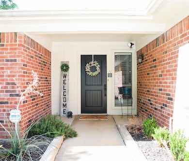 1149 Michael Sean Dr, Bedford, TX 76021 - photo 3