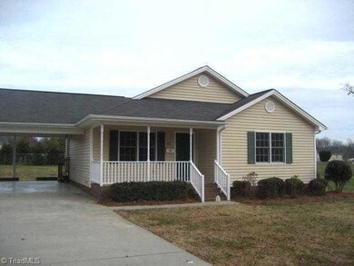 211 Watkins Dr, Siler City, NC 27344 - photo 2