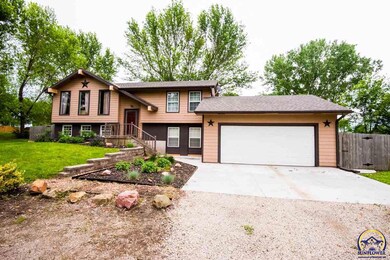 8011 SW 21st Terrace, Topeka, KS 66614 - photo 2