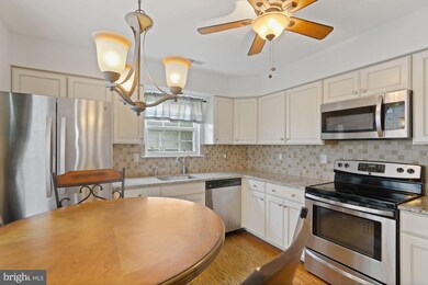 946 Larkspur Place S, Mount Laurel, NJ 08054 - photo 5