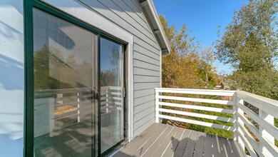 Studio Deck