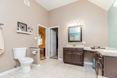 467 Waubonsee Cir, Oswego, IL 60543 - photo 6