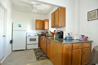 2nd floor, 3bdrm unit