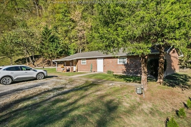 13849 Coal River Rd, Seth, WV 25181 - photo 3