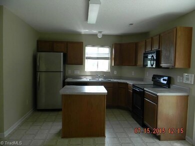 3528 Marksbury Dr, Greensboro, NC 27405 - photo 3