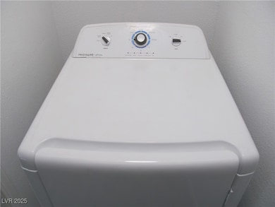 7457 Grizzly Giant St, Las Vegas, NV 89139 - photo 6