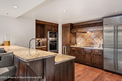 11-315eDeanB54_StRegis_24061911