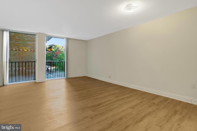 The Carlton unit 333, Arlington, VA 22204 - photo 7