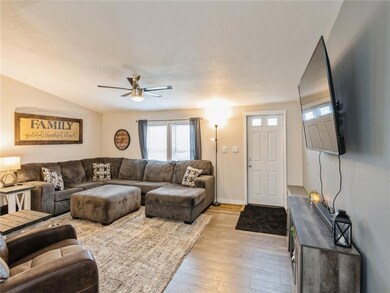 215 W Broadway St, Colfax, IA 50054 - photo 4