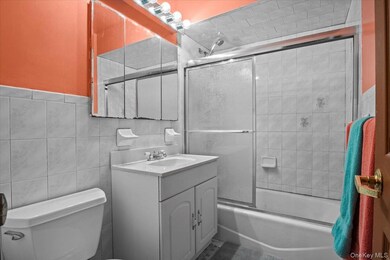 236 Meagher Ave, Bronx, NY 10465 - photo 7