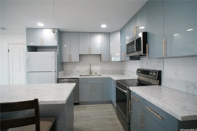 Kitchen
*Enhanced