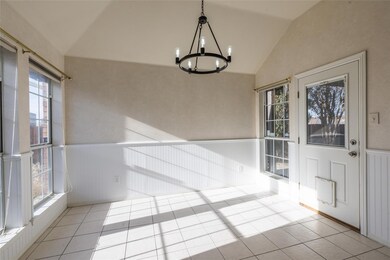 2705 Crystal Glenn Cir, Hurst, TX 76054 - photo 7