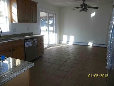 Kitchen. EAT IN KITCHEN