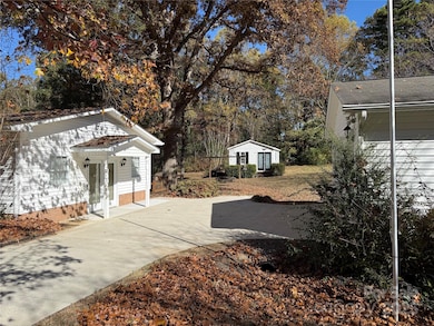 110 Forest Dr, Locust, NC 28097 - photo 3