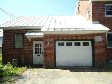 11 Bartlett St, Waterville, ME 04901 - photo 4