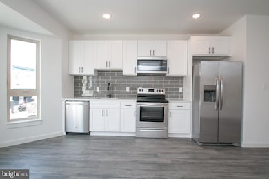 21 N Farson St unit 3, Philadelphia, PA 19139 - photo 4