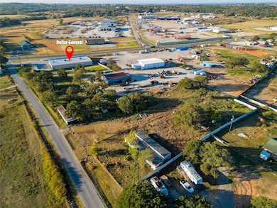 251 Rhoades Ln, Springtown, TX 76082 - photo 2