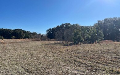 820 NW Frontier Dr, Lake City, FL 32055 - photo 4