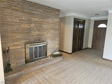 Large living room with cove  ceilings