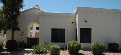 2100 W Lemon Tree Place unit 64, Chandler, AZ 85224 - photo 2