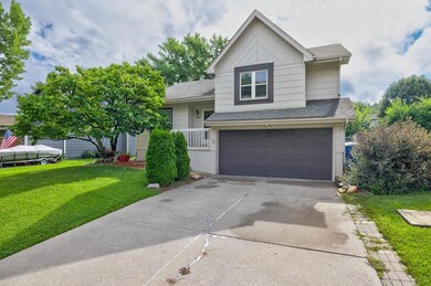 3307 SE 19th St, Des Moines, IA 50320 - photo 2