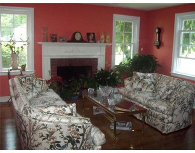 85 Forsynthia Dr, Cranston, RI 02920 - photo 7