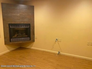 12 Tuttle St, Staten Island, NY 10314 - photo 5