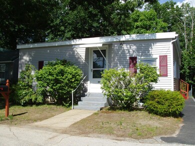 216 Overland St, Manchester, NH 03103 - photo 2