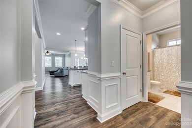 599 Belle Grove Dr, Lake Wylie, SC 29710 - photo 4