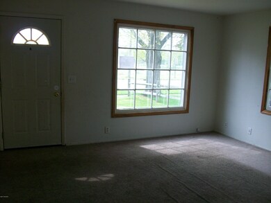 1105 N 13th St, Niles, MI 49120 - photo 4