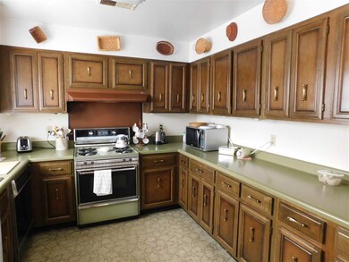 2503 Eastridge Dr, Alamogordo, NM 88310 - photo 7