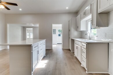 1719 W Bond St, Denison, TX 75020 - photo 6