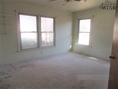 1571 Carol Ln, Wichita Falls, TX 76302 - photo 3