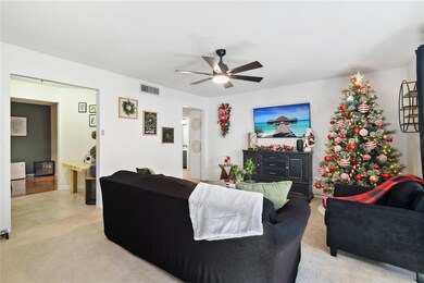 504 Orange Dr unit 11, Altamonte Springs, FL 32701 - photo 5