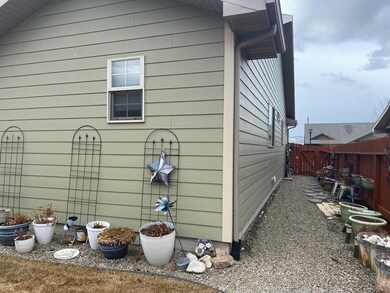 23 sand piper side of house