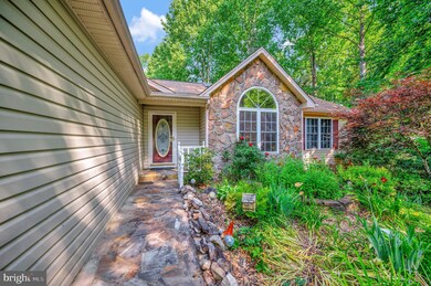 624 Harrison Cir, Locust Grove, VA 22508 - photo 3