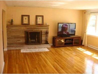 128 Country Club Ln, Brockton, MA 02301 - photo 3
