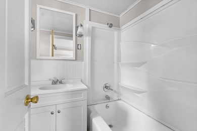 214 N E St, Cheboygan, MI 49721 - photo 7