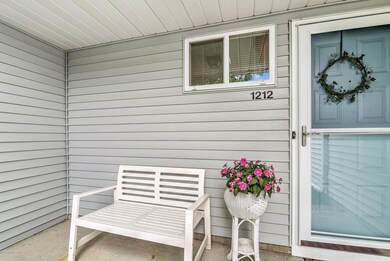 002_FRONT PORCH