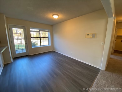 7333 W 36th St, Tulsa, OK 74107 - photo 6