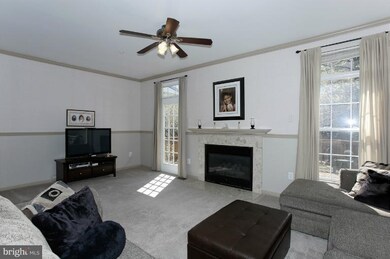 13018 Shamrock Glen Dr, Germantown, MD 20874 - photo 6