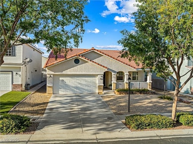 7824 Meandering Path Ave, Las Vegas, NV 89131 - photo 2