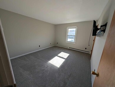 102 Canterbury Rd unit B, Plainfield, CT 06374 - photo 5