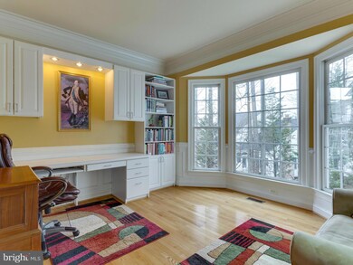 6327 Timarron Cove Ln, Burke, VA 22015 - photo 4