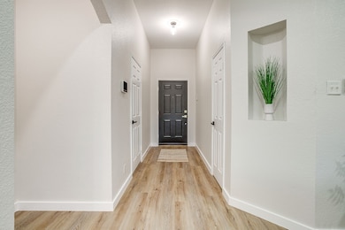 820 Chestnut Ave, Burleson, TX 76028 - photo 4