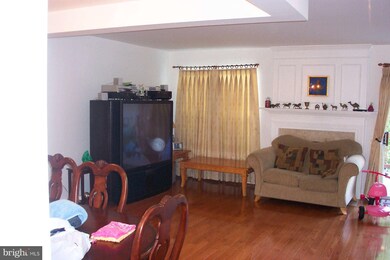 1117 Cypress Tree Place, Herndon, VA 20170 - photo 6