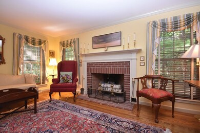 18 Teaberry Ln, Amherst, MA 01002 - photo 5
